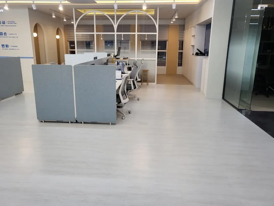 하동군 고전면 사업장 복도·대기 동선 야간 위생청소 사례 - 행진크린