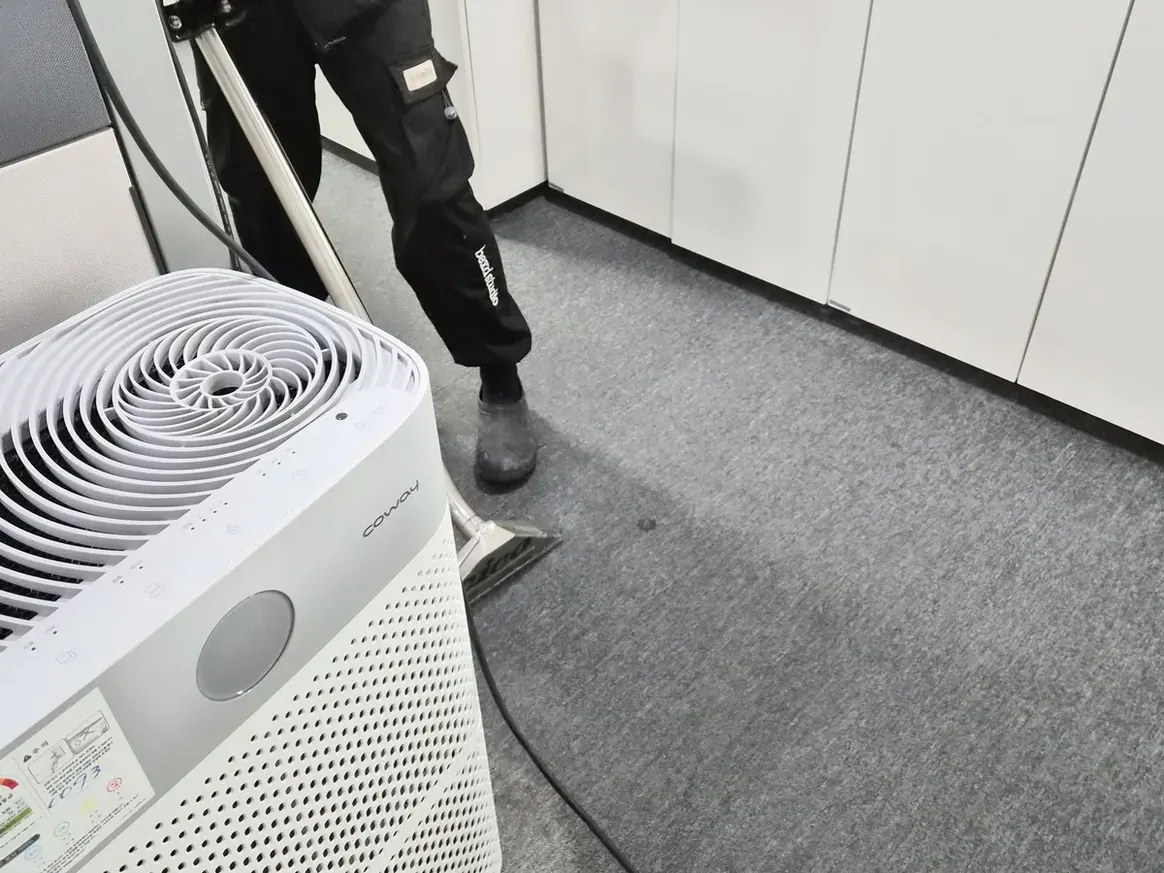 합천군 쌍백면 사업장 로비·복도 카페트 바닥 위생청소 사례 - 행진크린