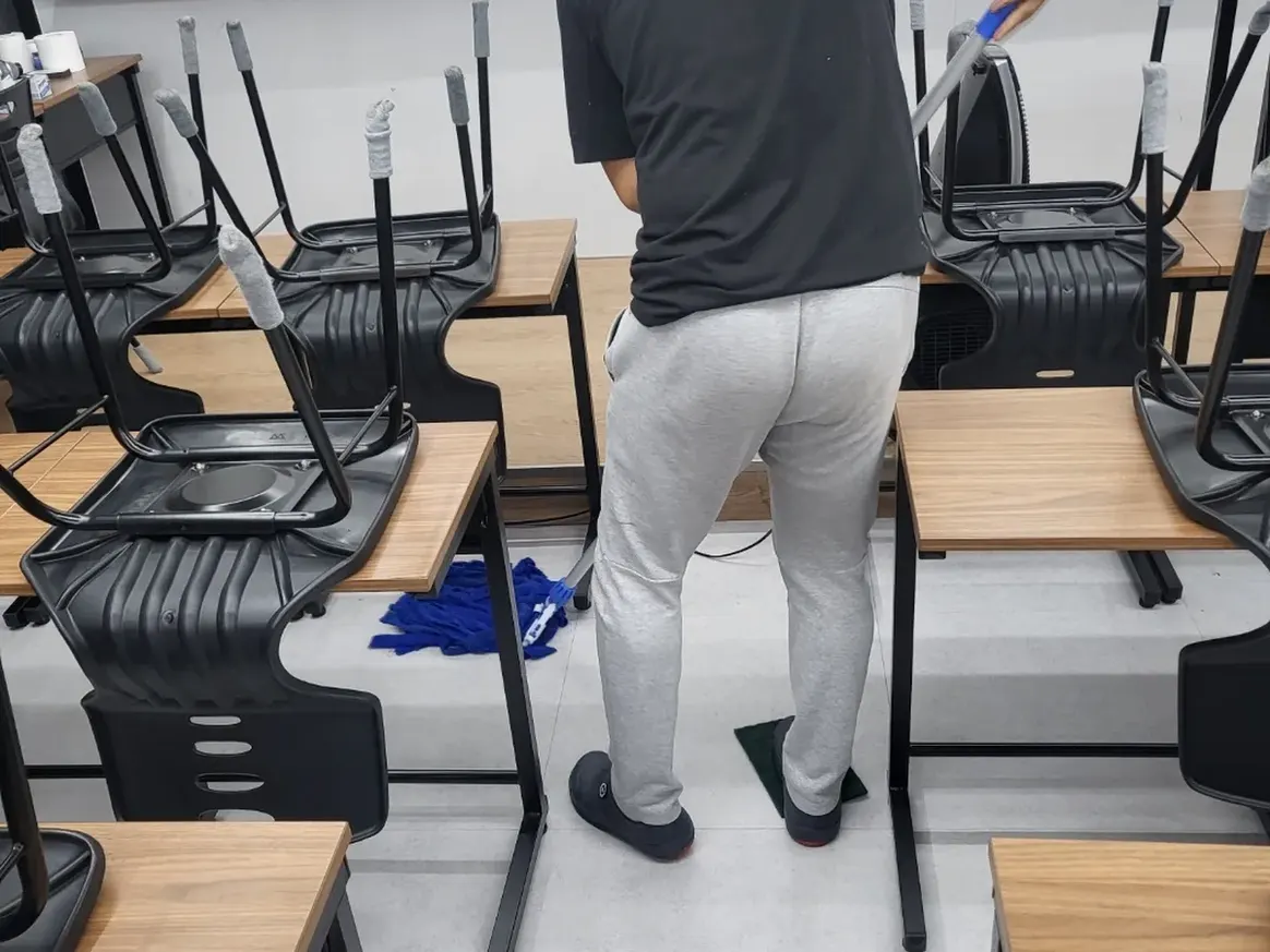 하동군 진교면 스터디카페 운영실·미팅룸 위생청소 사례 - 행진크린